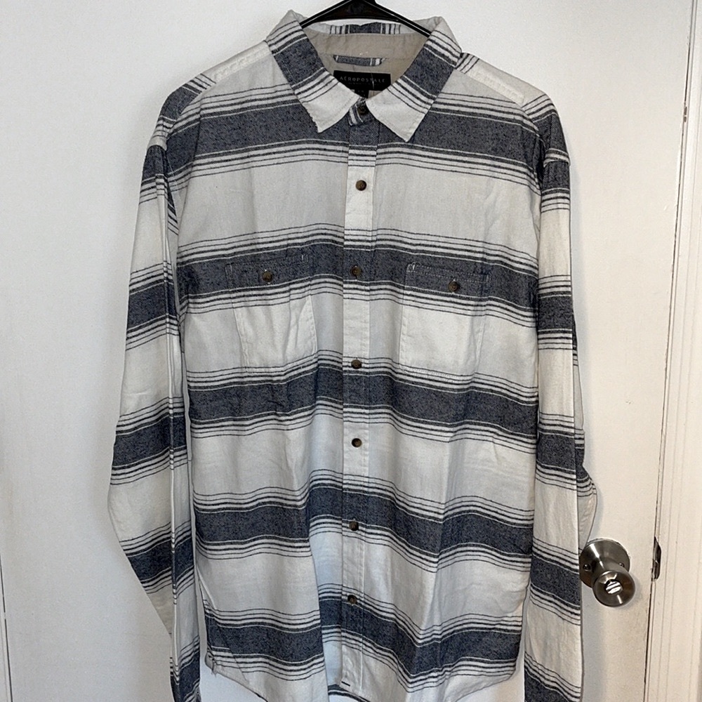 Aeropostale button down long sleeve shirt. 💯 % cotton. NWT. Size Large